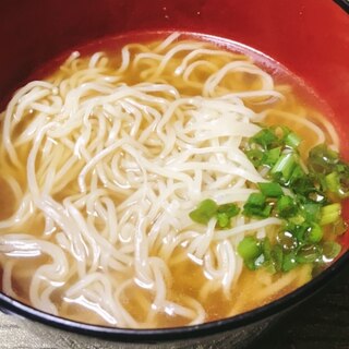 鍋の汁リメイクの鶏出汁醤油ラーメン